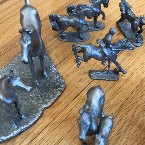 RAWCLIFF PEWTER HORSES - 17 in set - Picture 3 of 5